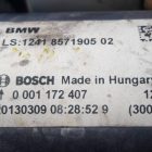 569633