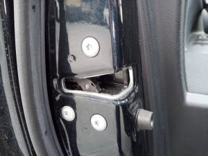 CERRADURA PUERTA DELANTERA IZQUIERDA TOYOTA AURIS