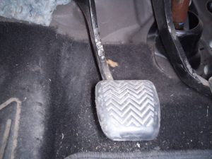 PEDAL EMBRAGUE TOYOTA AURIS