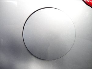 TAPA EXTERIOR COMBUSTIBLE SSANGYONG KORANDO