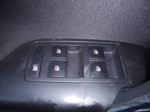 MANDO ELEVALUNAS DELANTERO IZQUIERDO OPEL INSIGNIA BERLINA