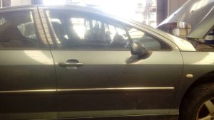 PUERTA DELANTERA DERECHA PEUGEOT 407