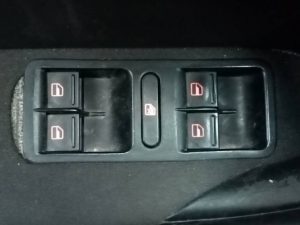 MANDO ELEVALUNAS DELANTERO IZQUIERDO VOLKSWAGEN POLO (6R1)