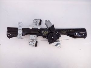 ELEVALUNAS DELANTERO IZQUIERDO 98920 / E2-B6-55-2 / 001100759538 OPEL MOKKA X