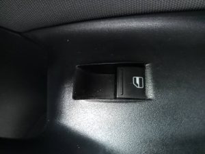 MANDO ELEVALUNAS DELANTERO DERECHO SEAT IBIZA (6J5)
