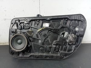 ELEVALUNAS DELANTERO DERECHO 31276216 VOLVO V40