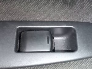 MANDO ELEVALUNAS TRASERO IZQUIERDO NISSAN QASHQAI (J10)