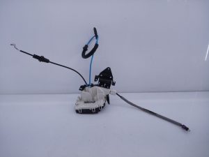 CERRADURA PUERTA TRASERA DERECHA A0997300235 / E1-A2-24-2 MERCEDES-BENZ CLASE C (W204) FAMILIAR