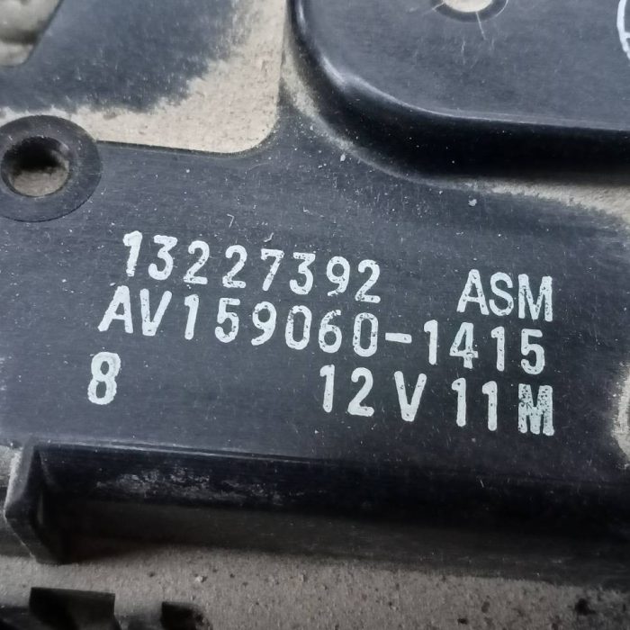 583746