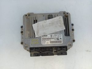 CENTRALITA MOTOR UCE 9662213180 / E3-B2-24-2 / 0281013331 PEUGEOT 207