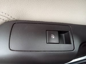 MANDO ELEVALUNAS TRASERO IZQUIERDO OPEL INSIGNIA BERLINA