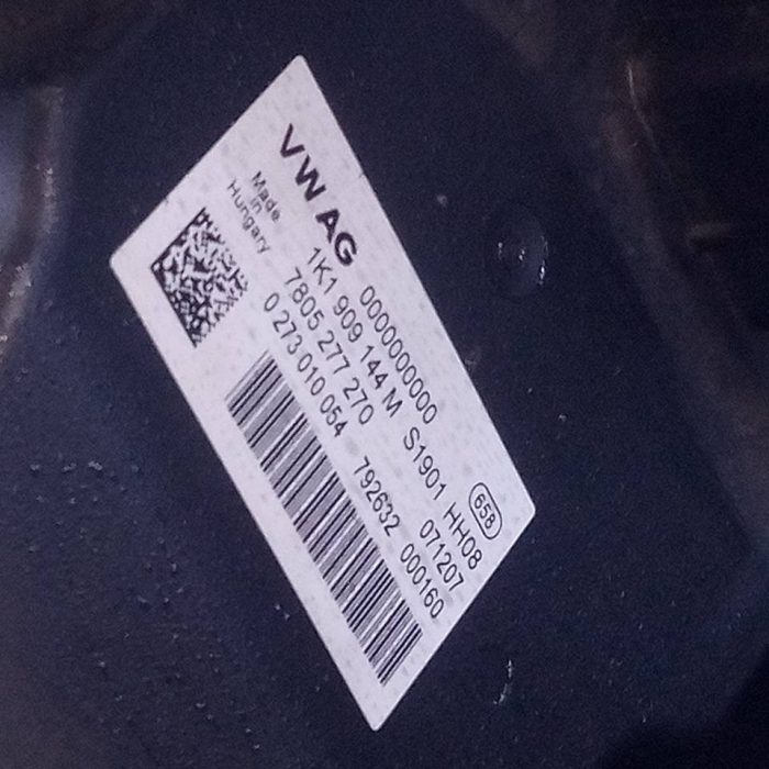 585833