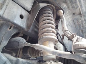 AMORTIGUADOR DELANTERO IZQUIERDO NISSAN PATHFINDER (R51)