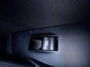 MANDO ELEVALUNAS TRASERO DERECHO HYUNDAI I40