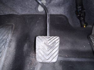 PEDAL EMBRAGUE KIA CARENS ( )