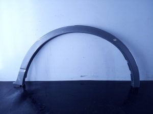 ALETIN TRASERO IZQUIERDO 529282669 / P2-B3-17 FORD KUGA
