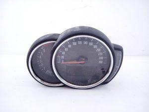 CUADRO INSTRUMENTOS 877967501 / E3-A2-50-3 / 9265439 MINI MINI 5-TRG. (F55)