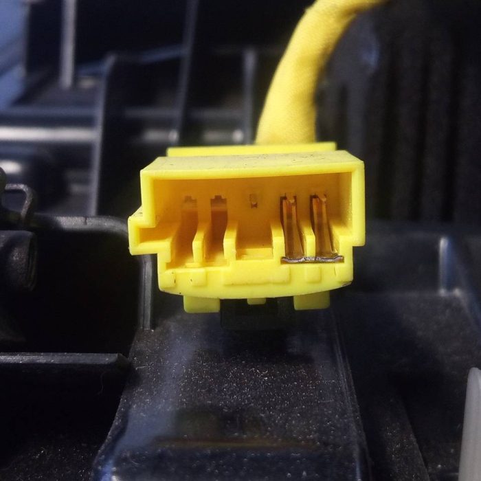 600679