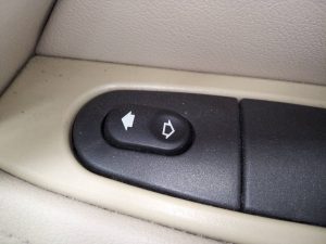 MANDO ELEVALUNAS TRASERO DERECHO JAGUAR S-TYPE