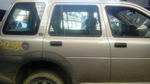 PUERTA TRASERA DERECHA LAND ROVER FREELANDER (LN)