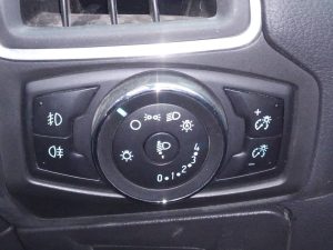 MANDO LUCES FORD FOCUS LIM. (CB8)