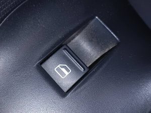 MANDO ELEVALUNAS TRASERO IZQUIERDO SEAT IBIZA (6J5)