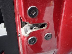 CERRADURA PUERTA TRASERA DERECHA DACIA SANDERO III
