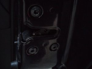 CERRADURA PUERTA TRASERA DERECHA HYUNDAI SANTA FE (BM)