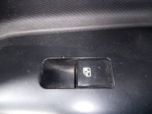 MANDO ELEVALUNAS DELANTERO DERECHO KIA CEE´D SPORTY WAGON