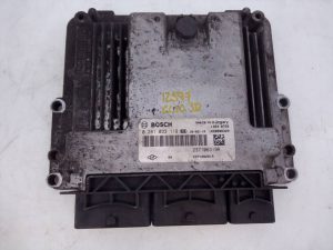 CENTRALITA MOTOR UCE 237106319R / E2-A1-35-7 / 0281033119 RENAULT CLIO IV