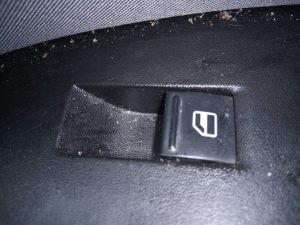 MANDO ELEVALUNAS DELANTERO DERECHO SEAT LEON (1P1)