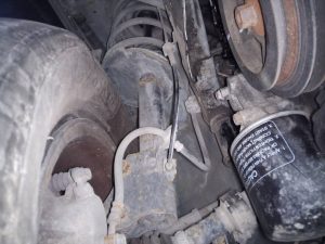 AMORTIGUADOR DELANTERO DERECHO NISSAN X-TRAIL (T30)