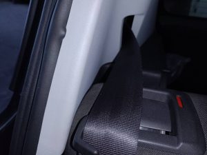 CINTURON SEGURIDAD TRASERO DERECHO OPEL CORSA E