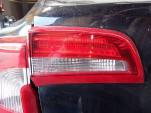 PILOTO TRASERO IZQUIERDO PORTON VOLVO S60 LIM.