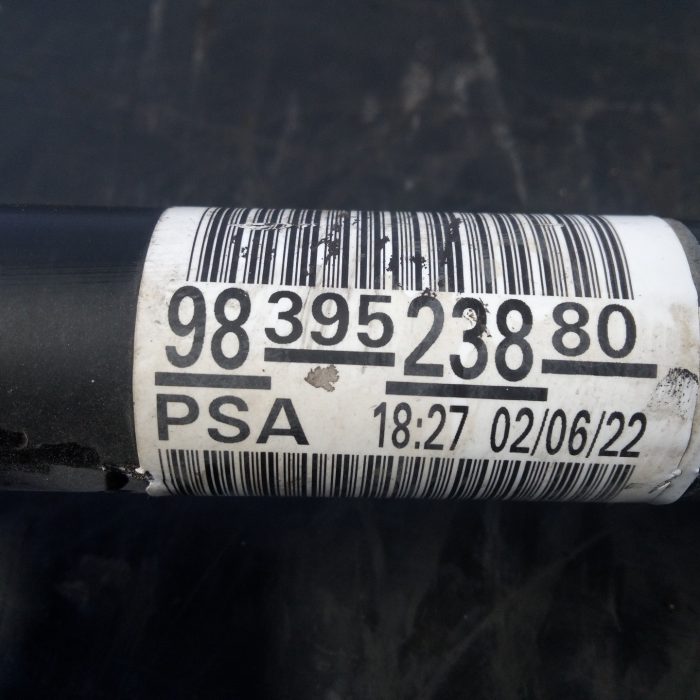 632763