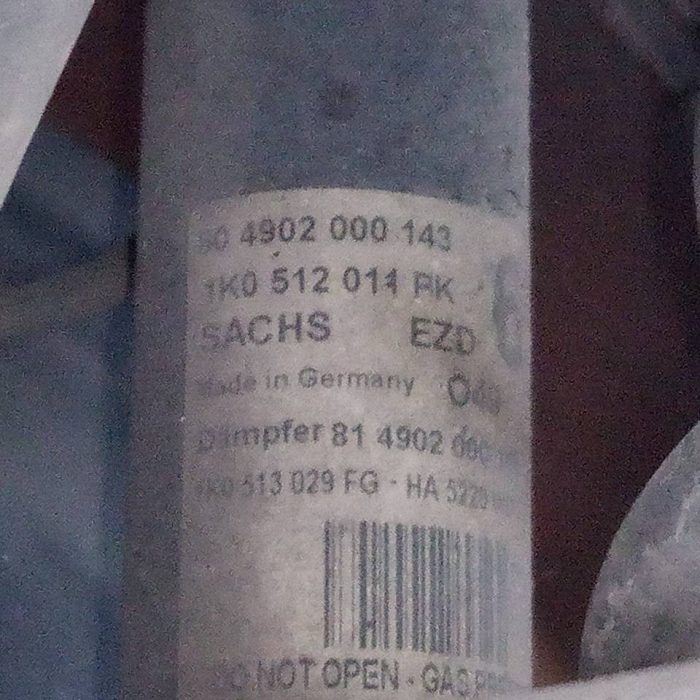 637605