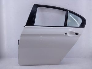 PUERTA TRASERA IZQUIERDA E4-B3-2 BMW SERIE 3 LIM. (F30)