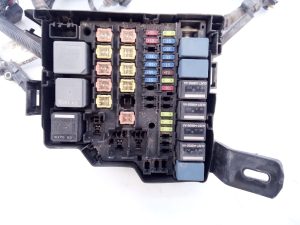CAJA RELES / FUSIBLES 8V5114B144BB / E3-B3-23-4 FORD TOURNEO COURIER (C4A)