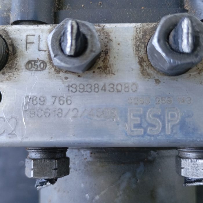 697273