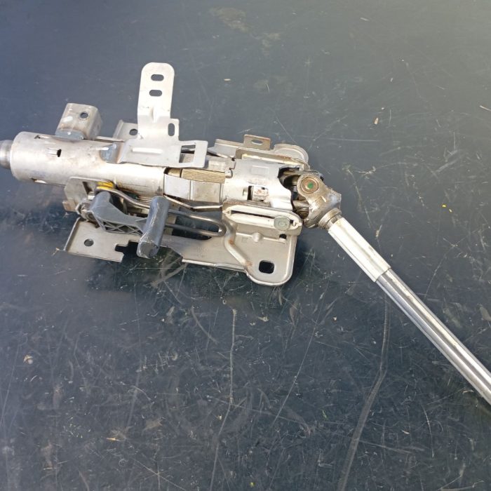 703557